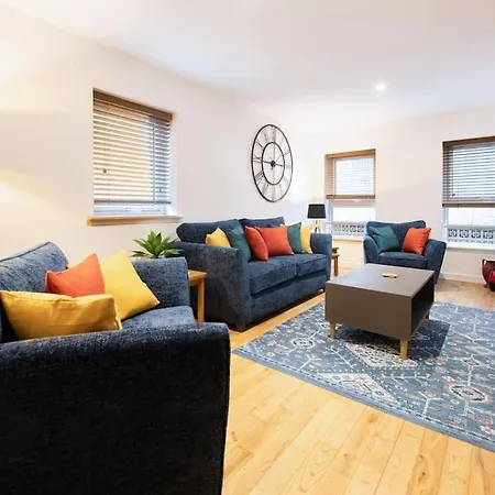 Modern City Centre Apartment In Inverness Buitenkant foto
