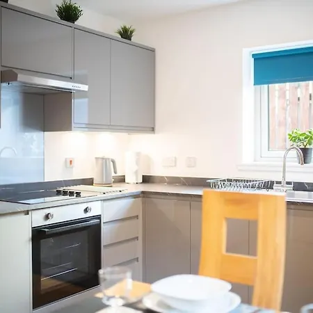 Modern City Centre Apartment In Inverness Buitenkant foto